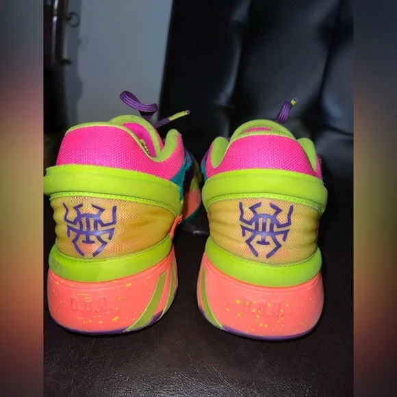 adidas D.O.N. Issue #2 'Prove Em Wrong/Let Em Hate men’s size 7 women’s 8.5 - Picture 5 of 14